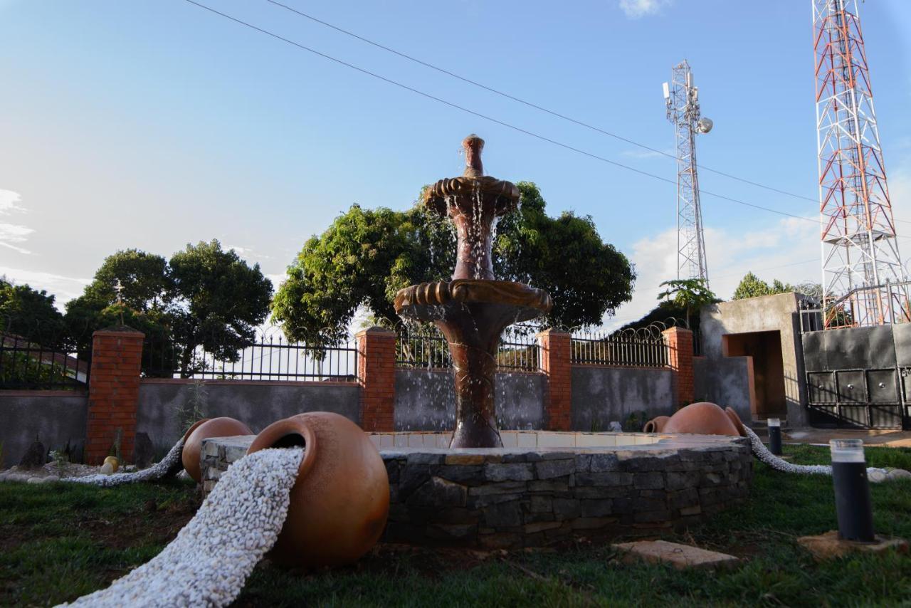 Lake Victoria Country Home Entebbe Exterior photo